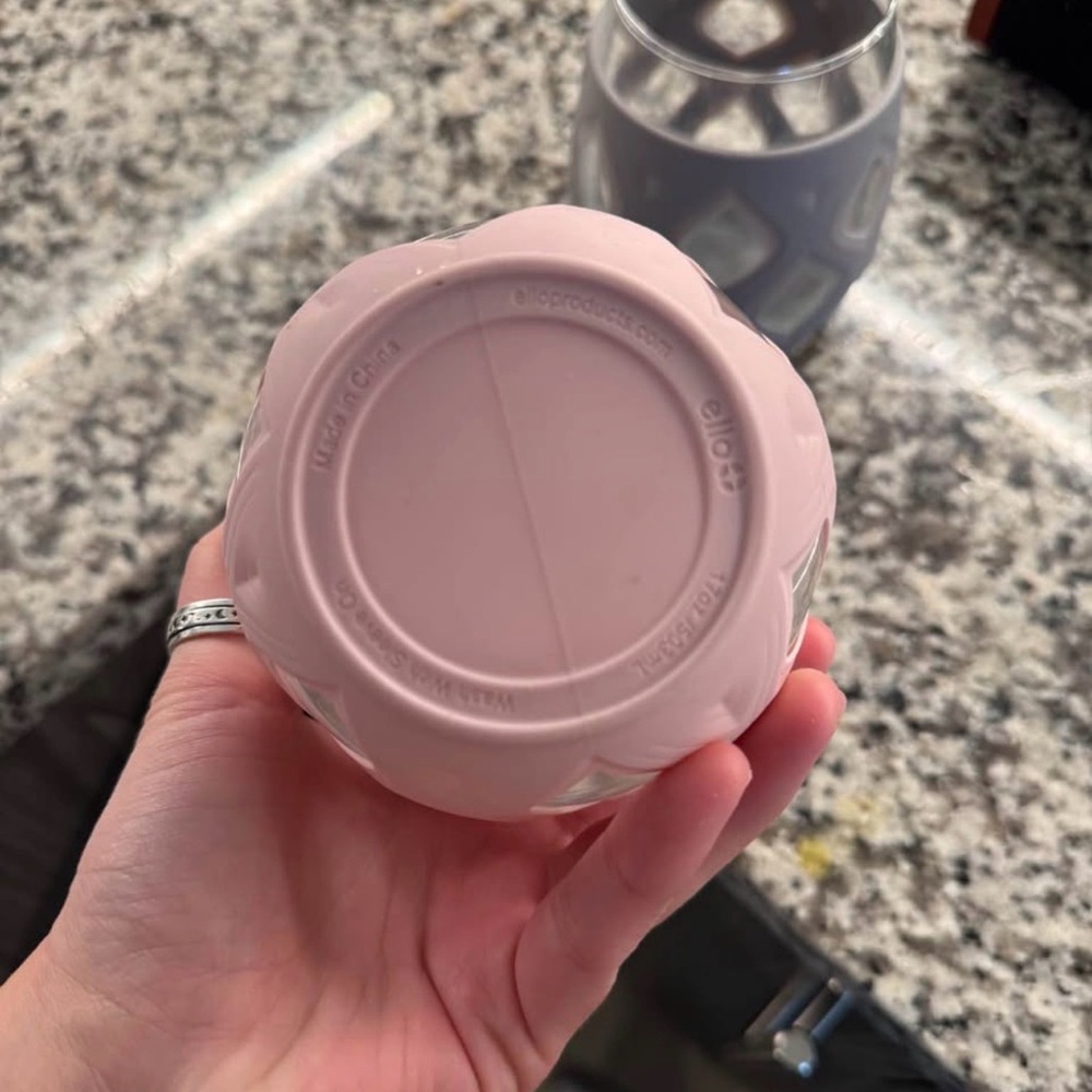 Silicone-Sleeved Stemless Glasses Set - Pink & Gray - Picture 4 of 4